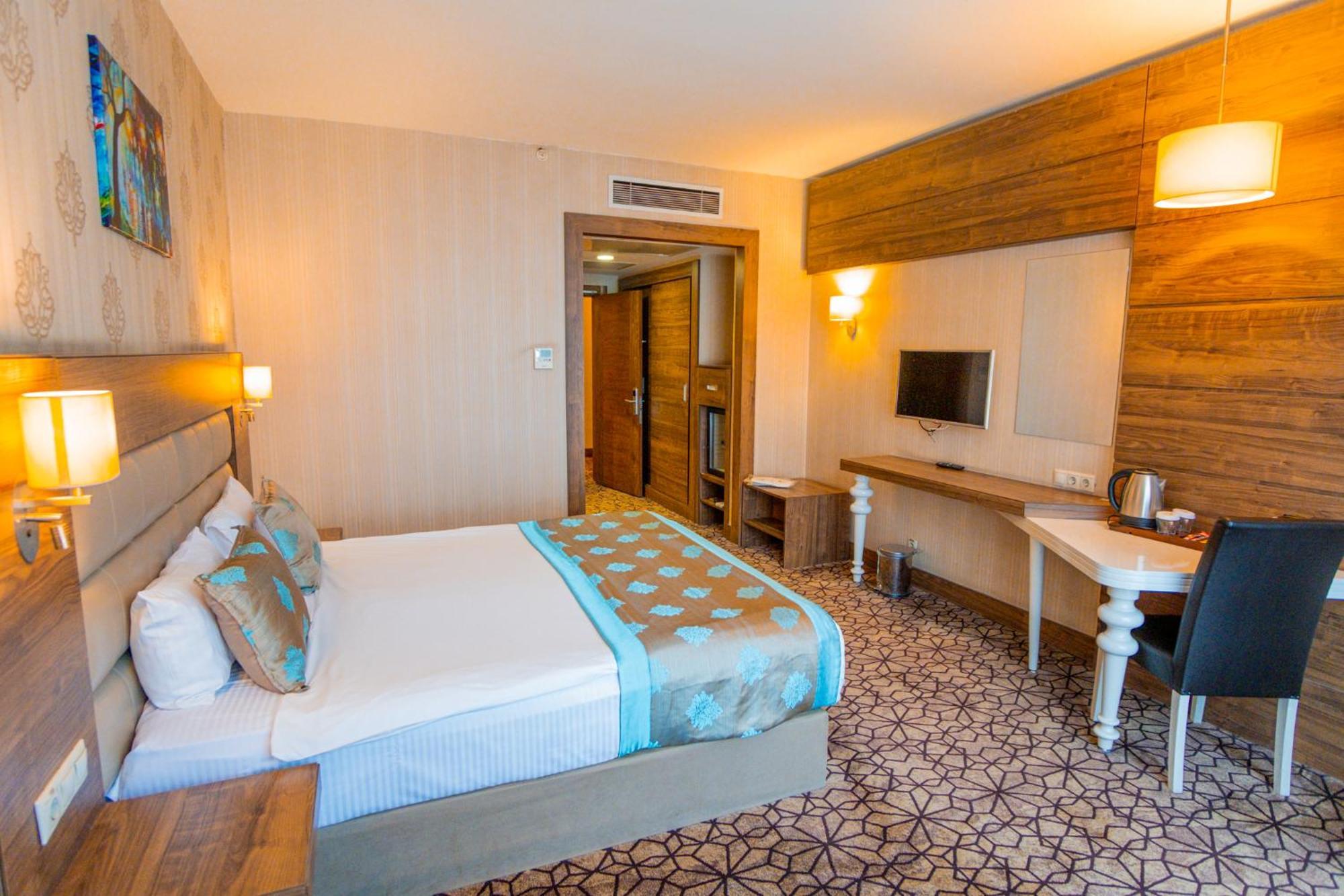 Royal Hotel Inegol Buitenkant foto
