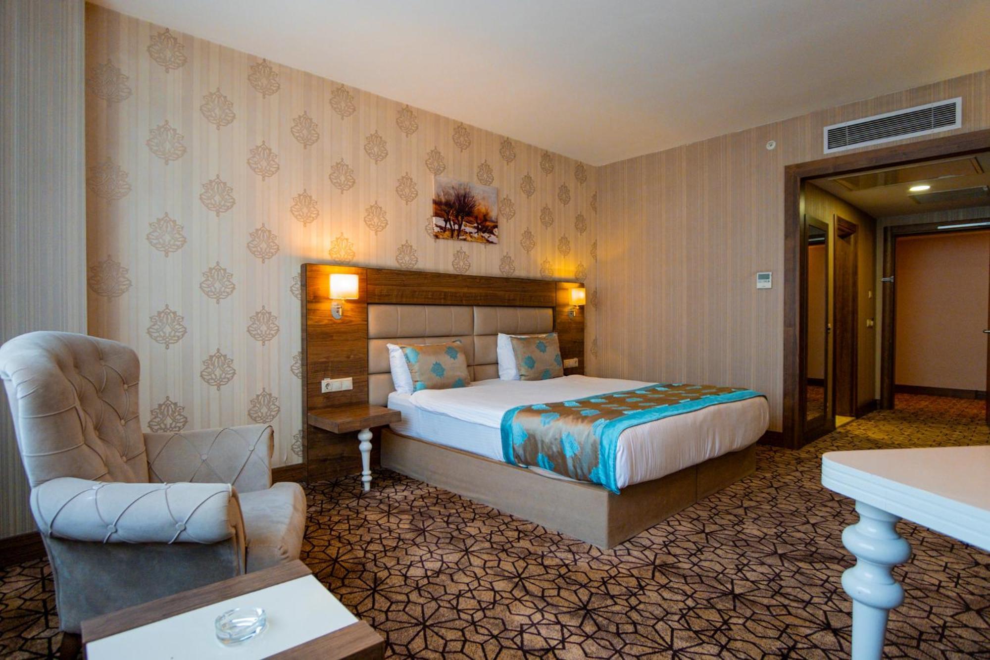 Royal Hotel Inegol Buitenkant foto